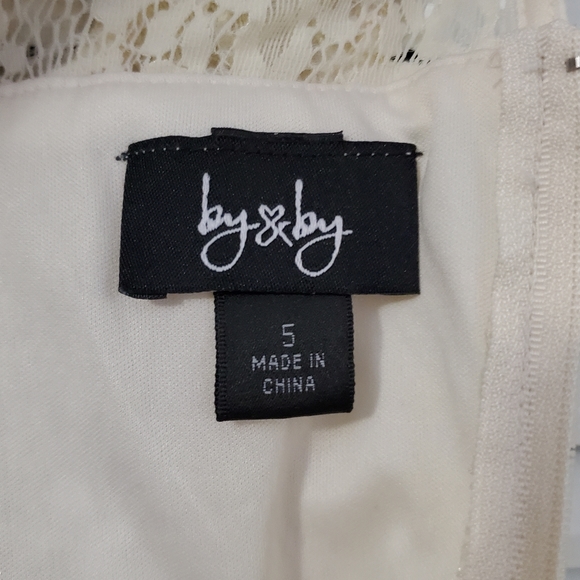 Pink floral lace dress, size 5 - Picture 5 of 5